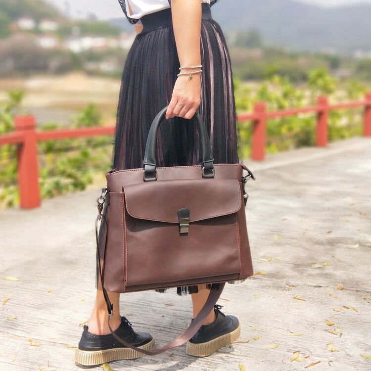 Vintage Women  Horizontal Literary Handbag