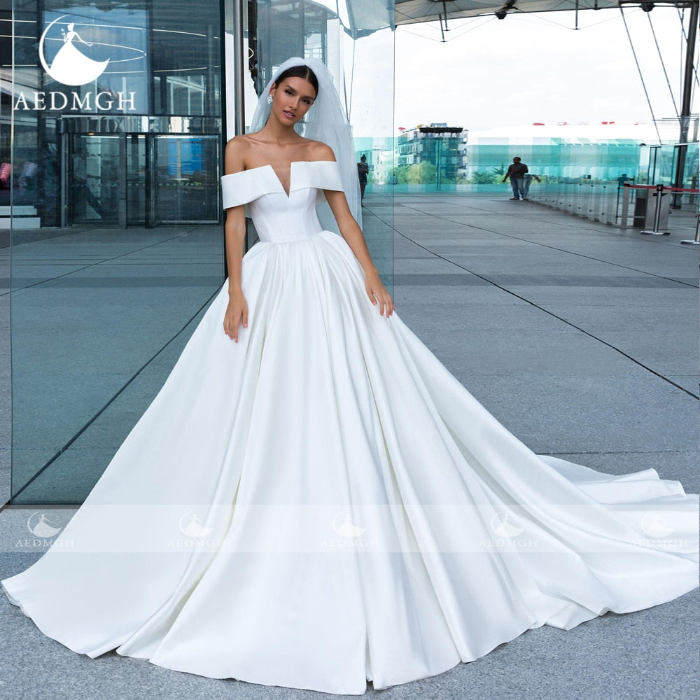 Vintage Stain Strapless Wedding Dress
